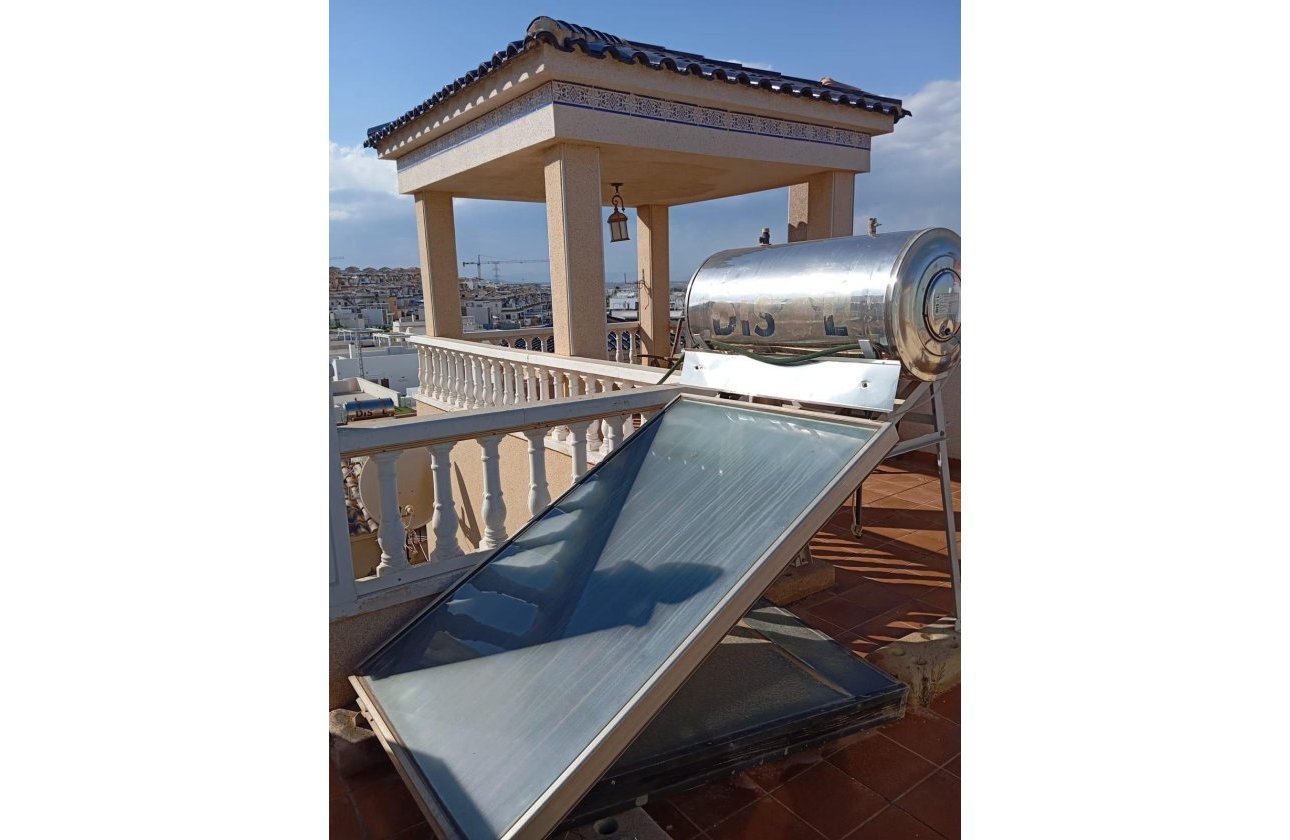 Herverkoop - Bungalow -
Orihuela Costa - PAU 26