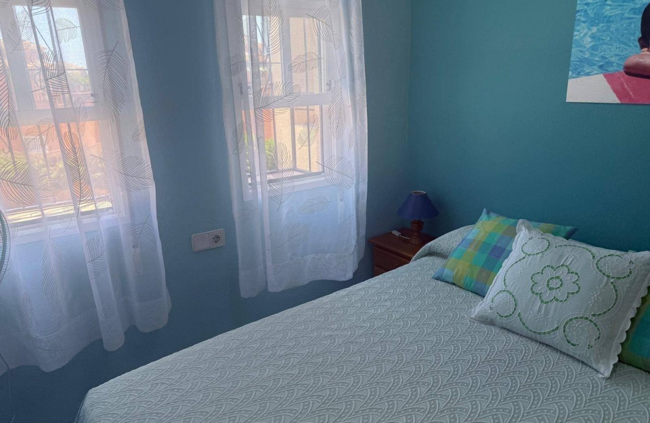 Herverkoop - Bungalow -
Orihuela Costa - Playa Flamenca