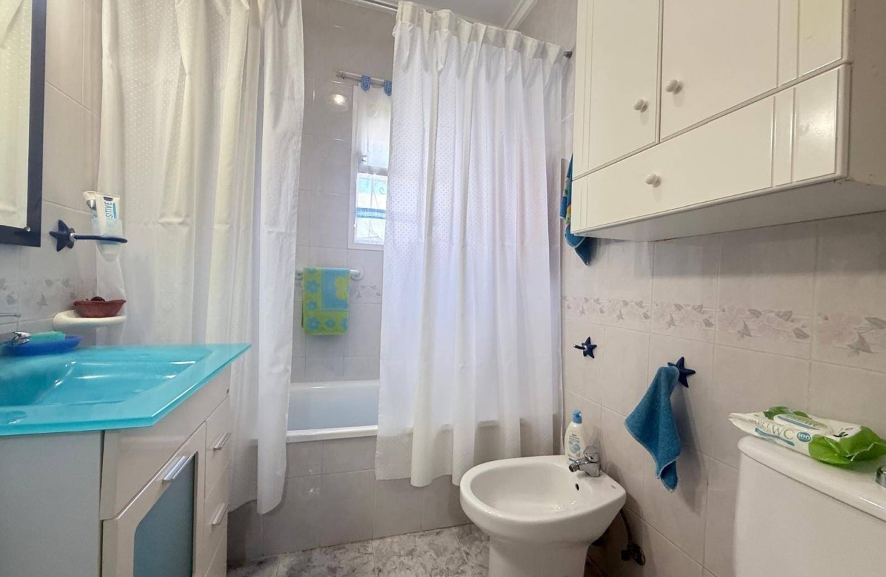 Herverkoop - Bungalow -
Orihuela Costa - Playa Flamenca