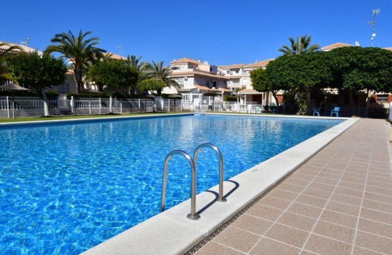 Herverkoop - Bungalow -
Orihuela Costa - Playa Flamenca