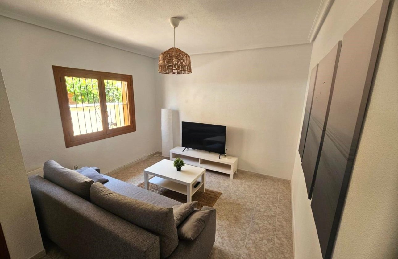 Herverkoop - Bungalow -
Orihuela Costa - Playa Flamenca