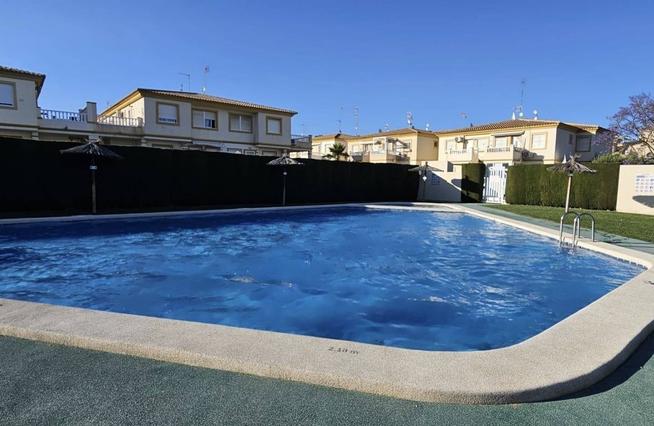 Herverkoop - Bungalow -
Orihuela Costa - Playa Flamenca