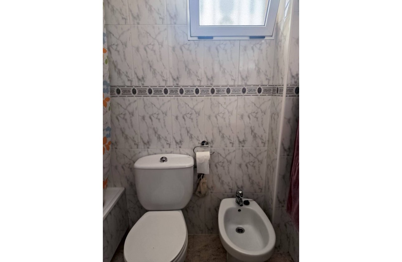 Herverkoop - Bungalow -
Orihuela Costa - Playa Flamenca