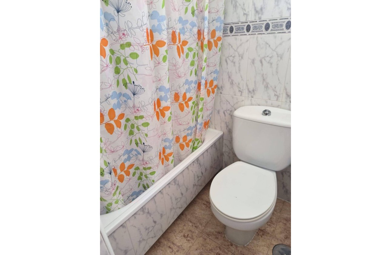 Herverkoop - Bungalow -
Orihuela Costa - Playa Flamenca