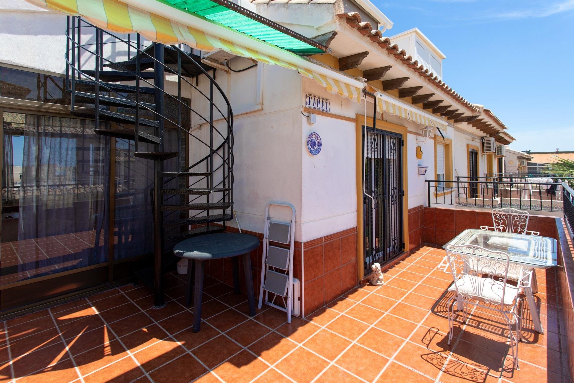 Herverkoop - Bungalow -
Orihuela Costa - Punta Prima