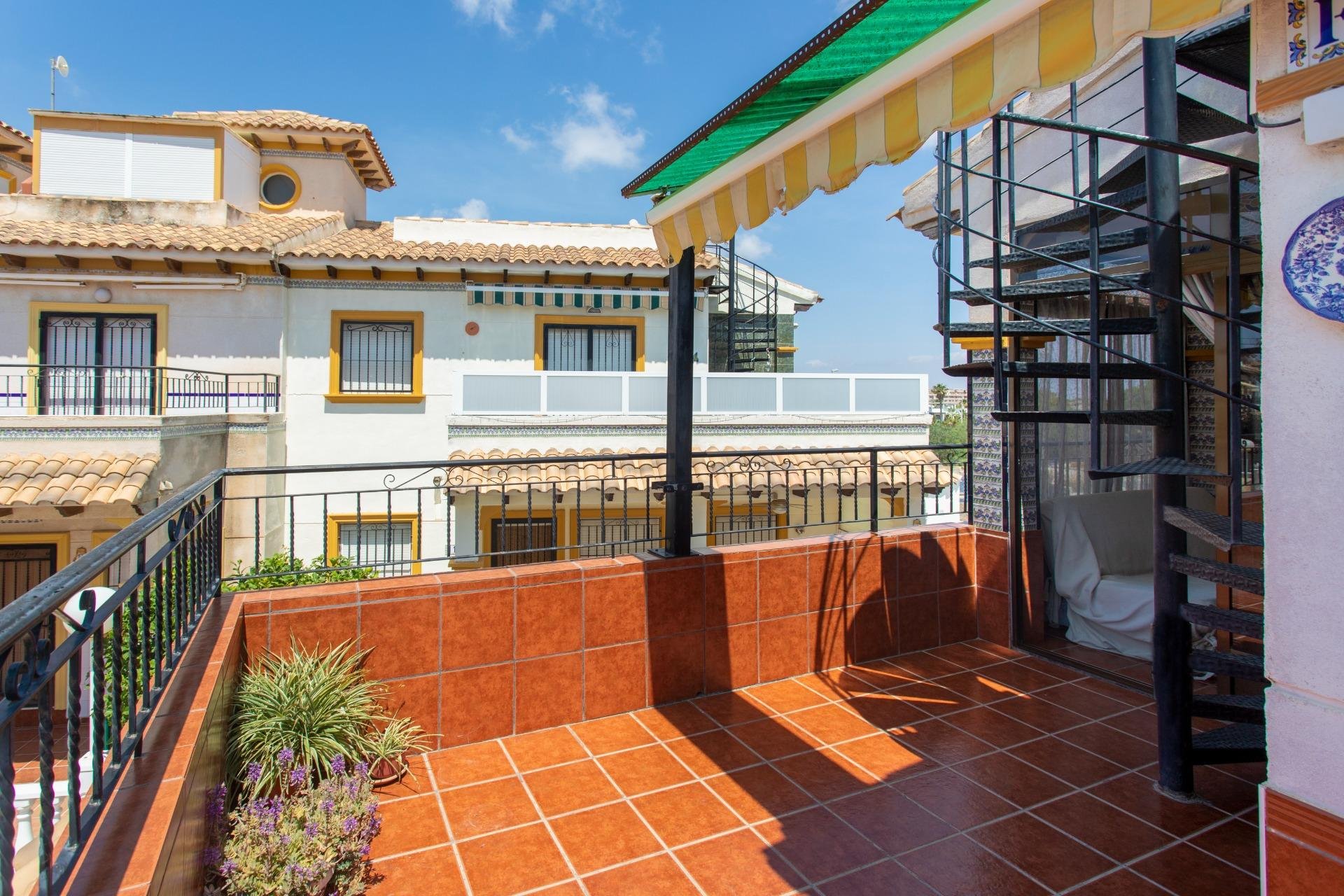 Herverkoop - Bungalow -
Orihuela Costa - Punta Prima
