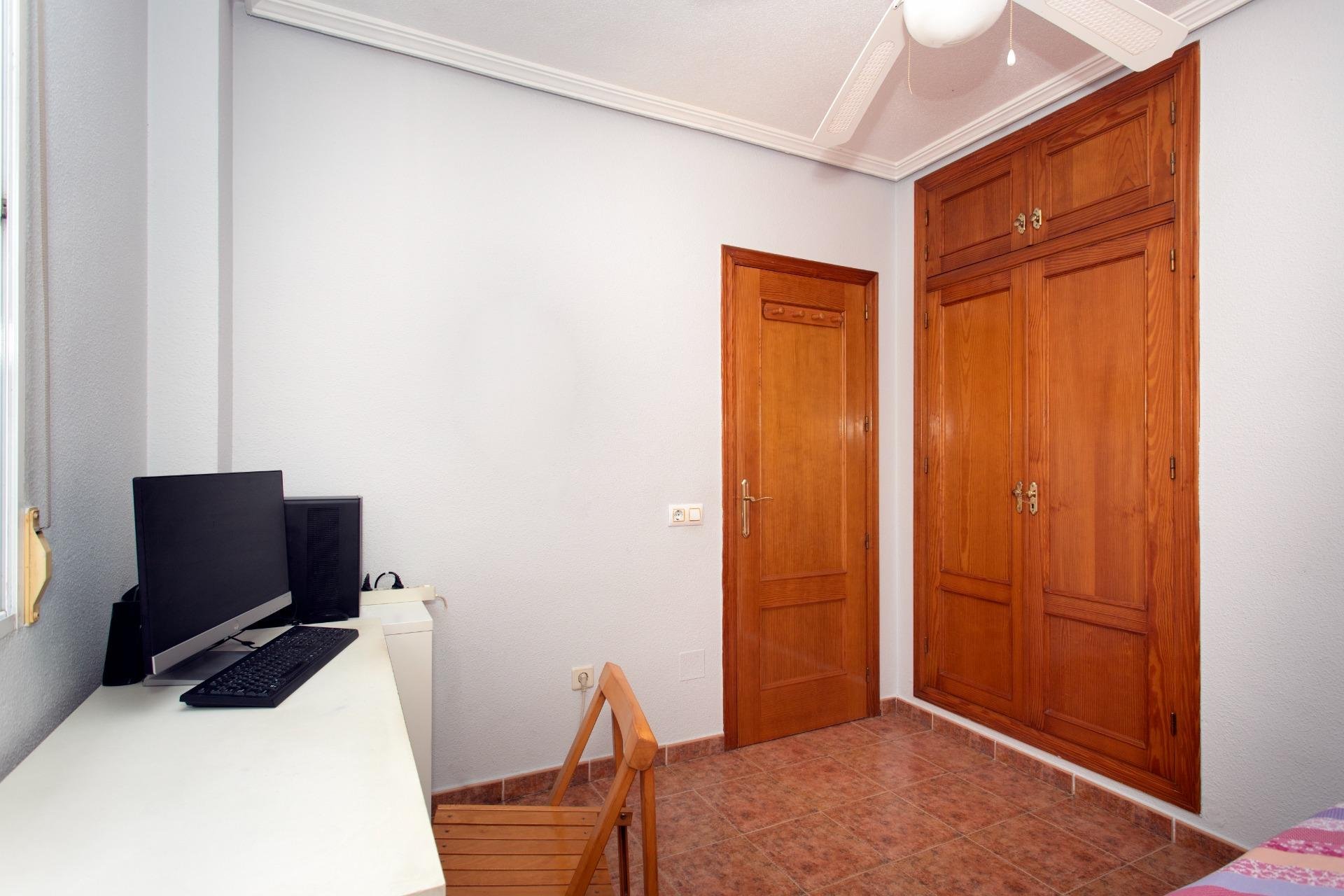 Herverkoop - Bungalow -
Orihuela Costa - Punta Prima