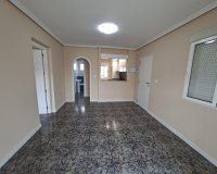 Herverkoop - Bungalow -
Orihuela Costa - Punta Prima