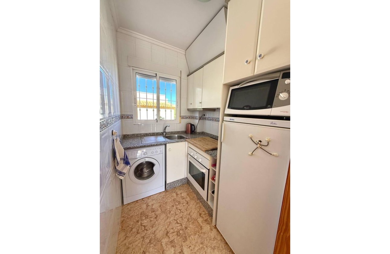 Herverkoop - Bungalow -
Orihuela Costa - Rocio Del Mar