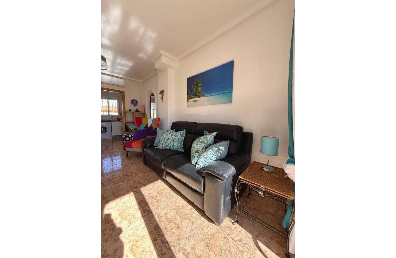 Herverkoop - Bungalow -
Orihuela Costa - Rocio Del Mar