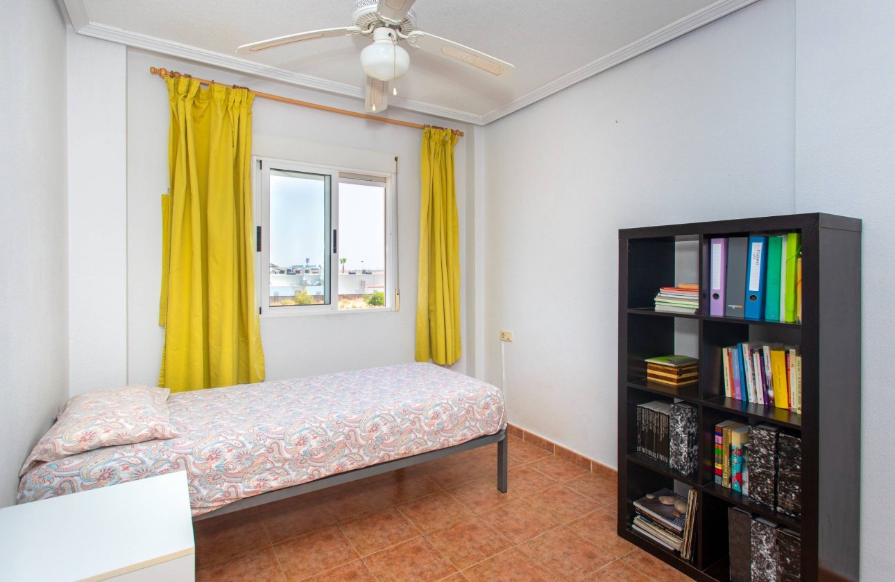 Herverkoop - Bungalow -
Orihuela Costa - Rocio Del Mar