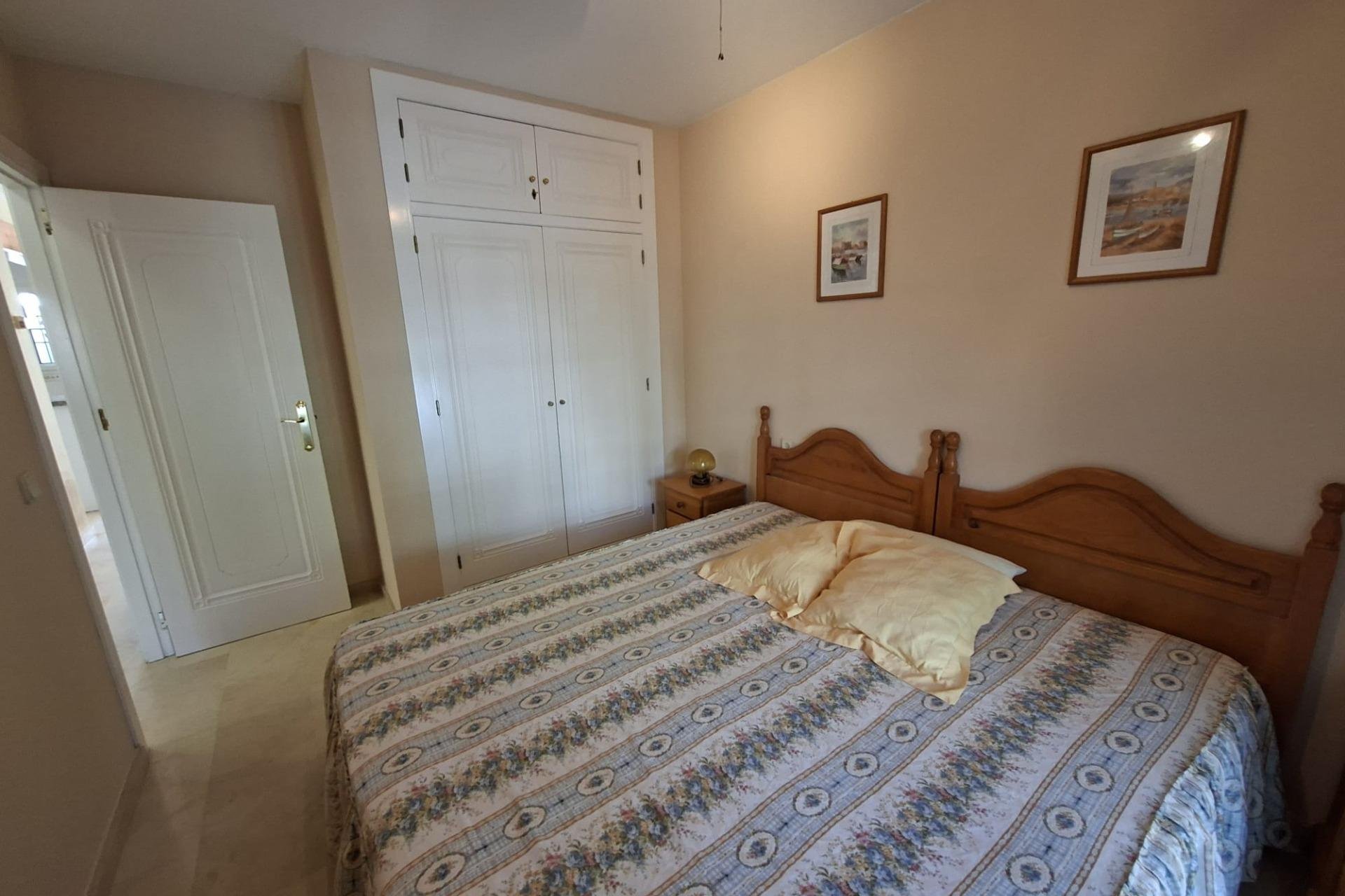 Herverkoop - Bungalow -
Orihuela Costa - Villamartín-las Filipinas