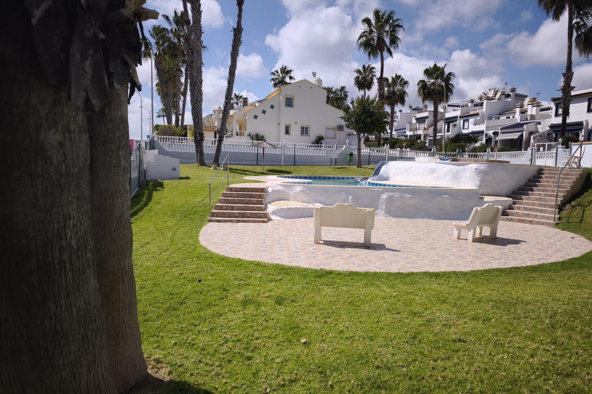 Herverkoop - Bungalow -
Orihuela Costa - Villamartín-las Filipinas