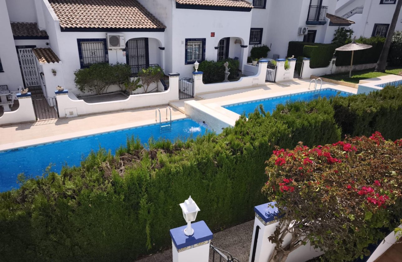 Herverkoop - Bungalow -
Orihuela Costa - Villamartín-las Filipinas