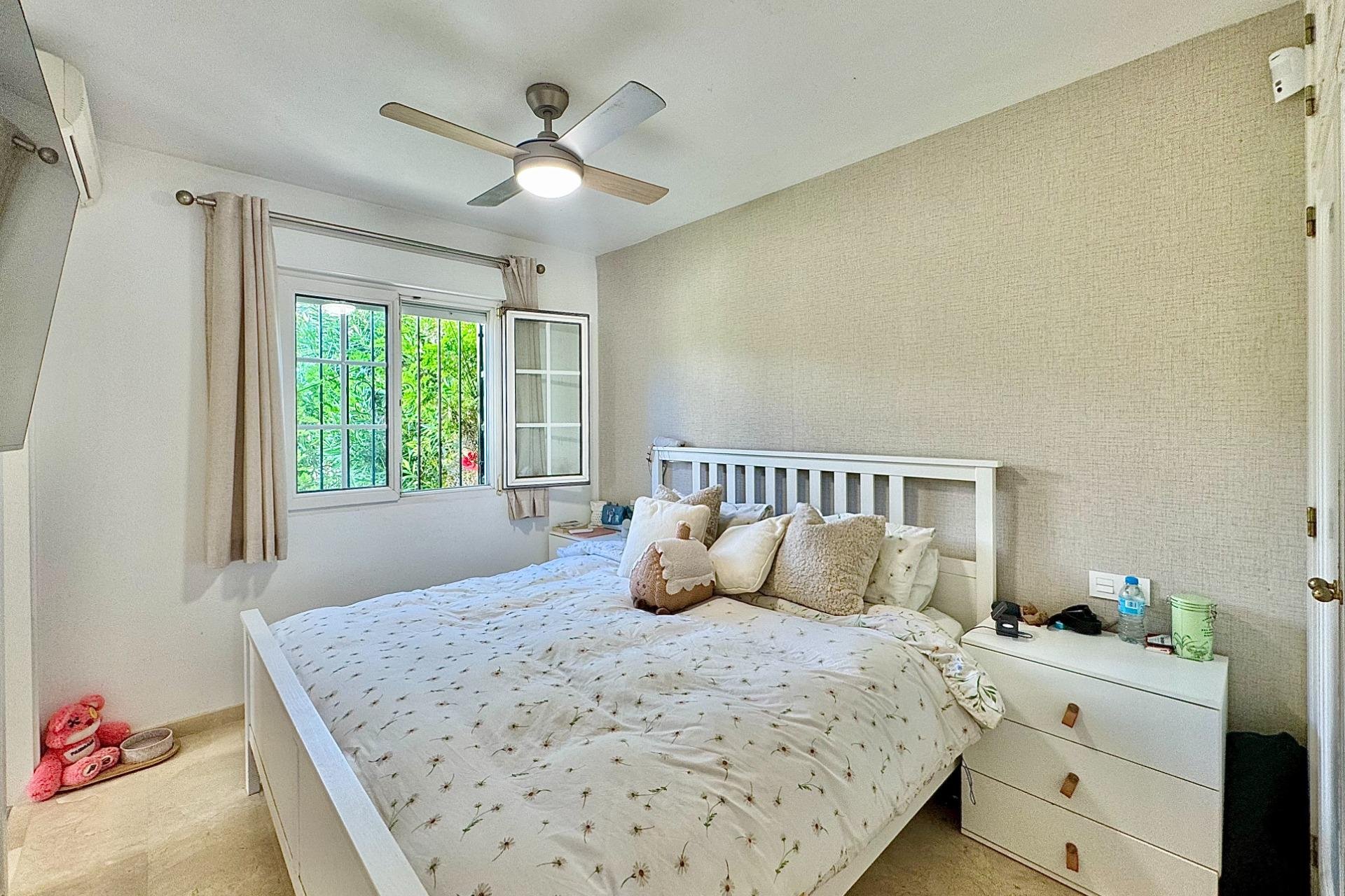 Herverkoop - Bungalow -
Orihuela Costa - Villamartín-las Filipinas