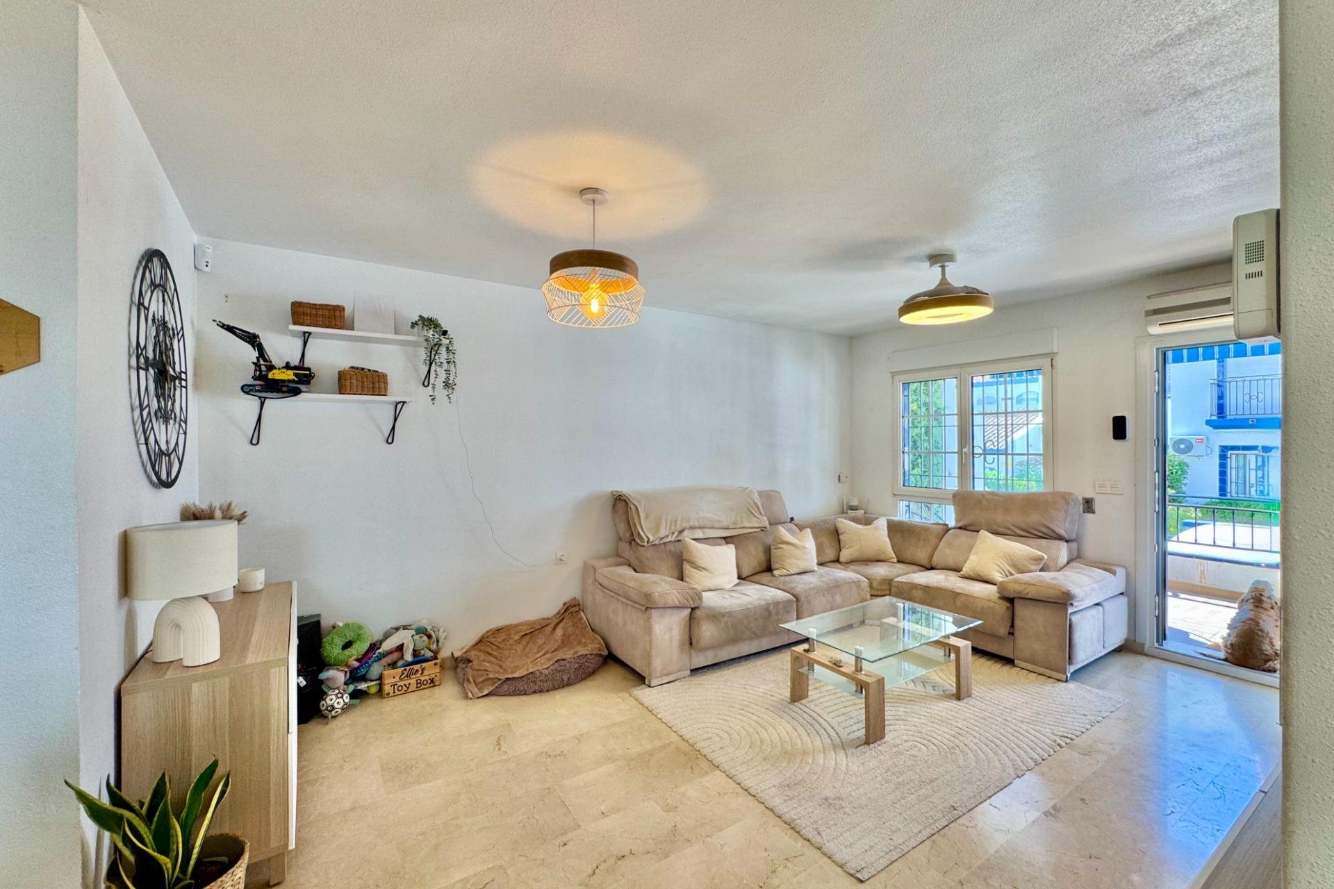 Herverkoop - Bungalow -
Orihuela Costa - Villamartín-las Filipinas