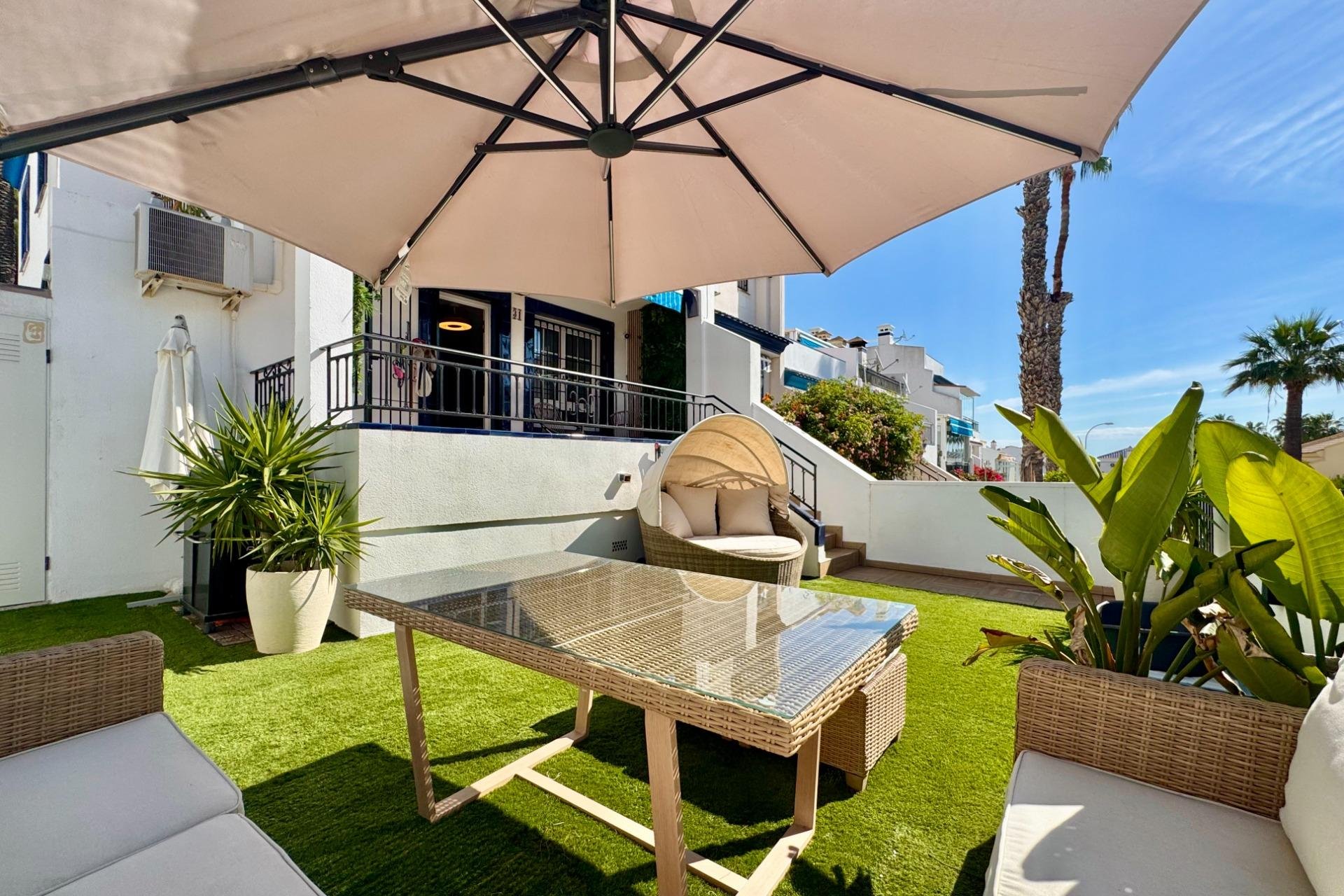 Herverkoop - Bungalow -
Orihuela Costa - Villamartín-las Filipinas