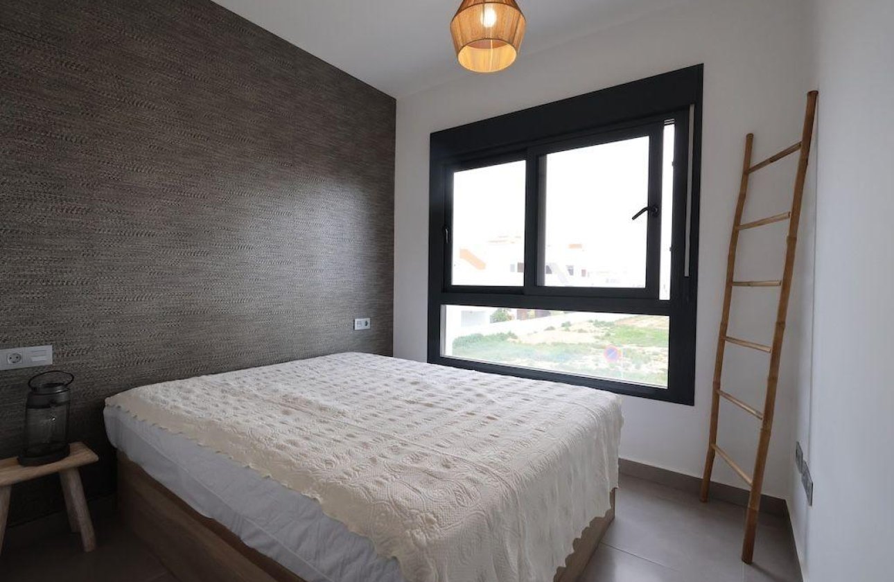 Herverkoop - Bungalow -
Pilar de la Horadada - Costa Blanca