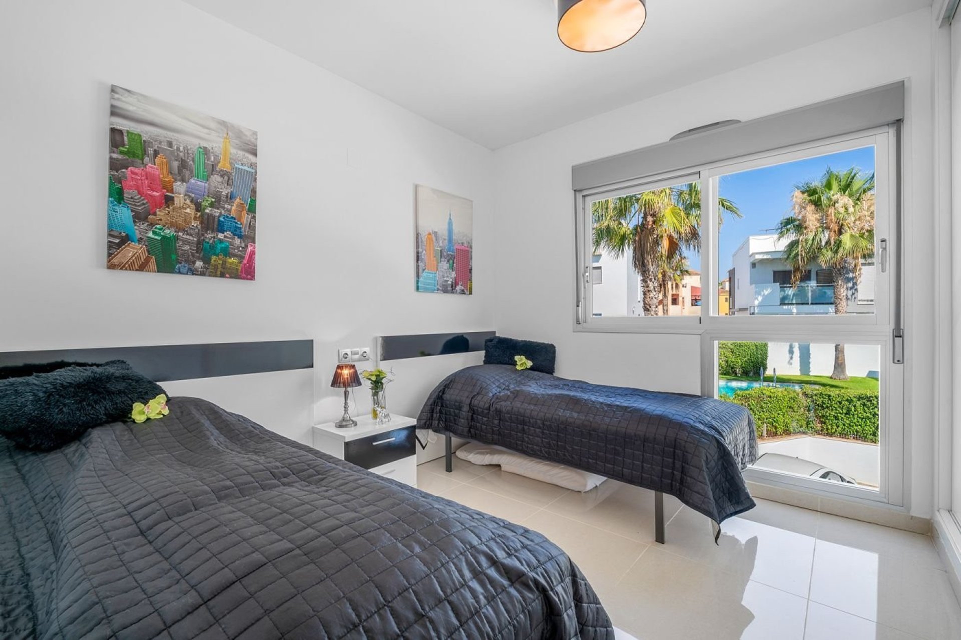 Herverkoop - Bungalow -
Punta Prima - Costa Blanca