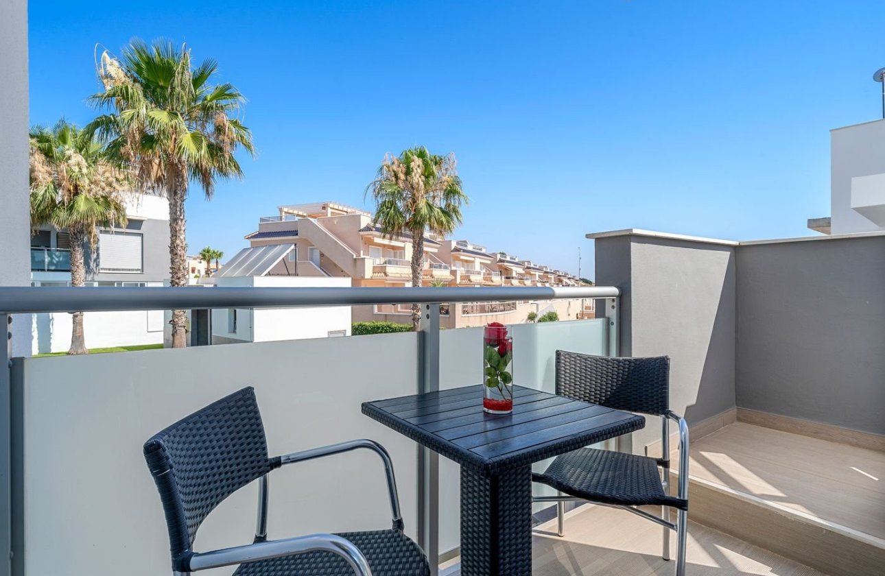 Herverkoop - Bungalow -
Punta Prima - Costa Blanca