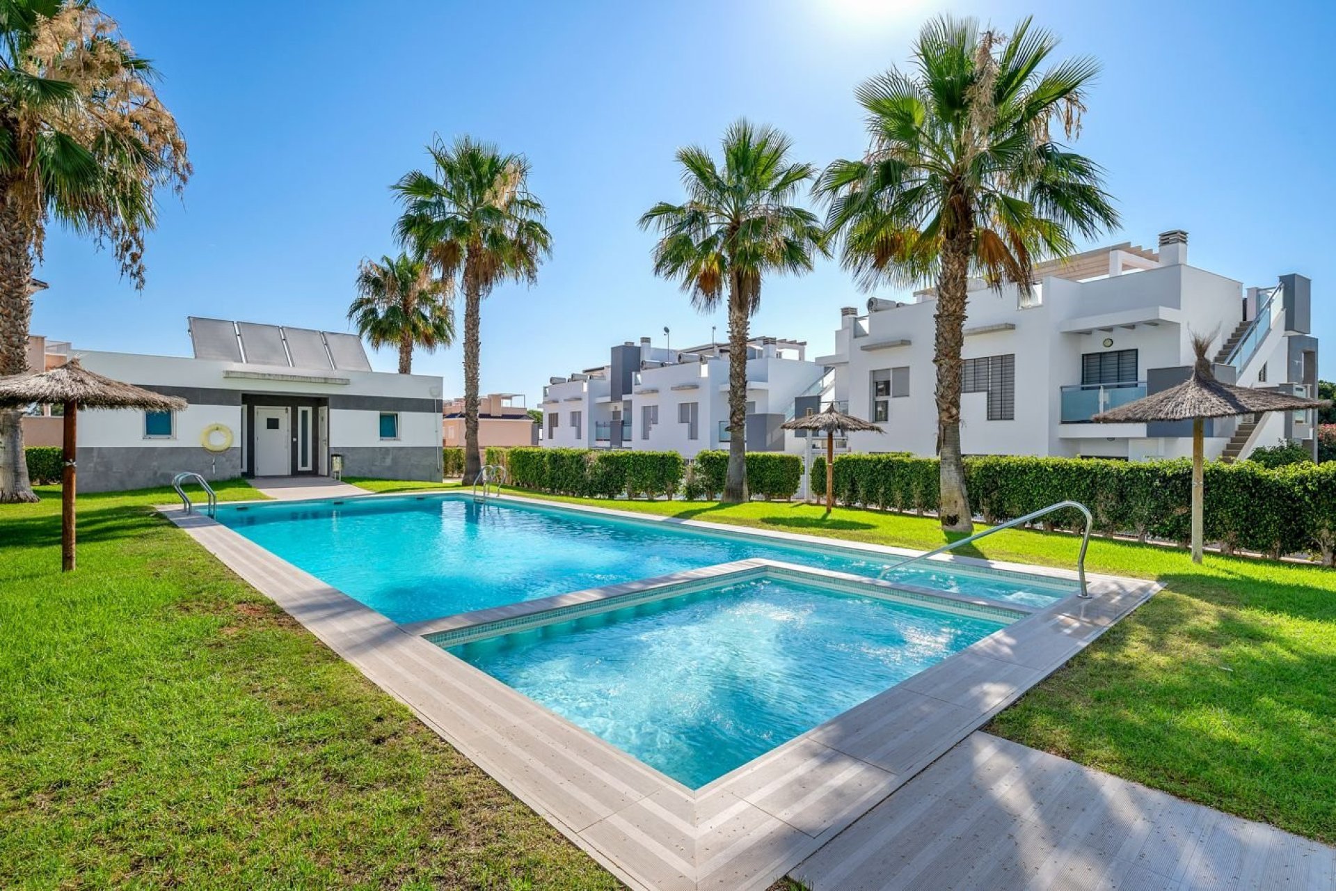 Herverkoop - Bungalow -
Punta Prima - Costa Blanca