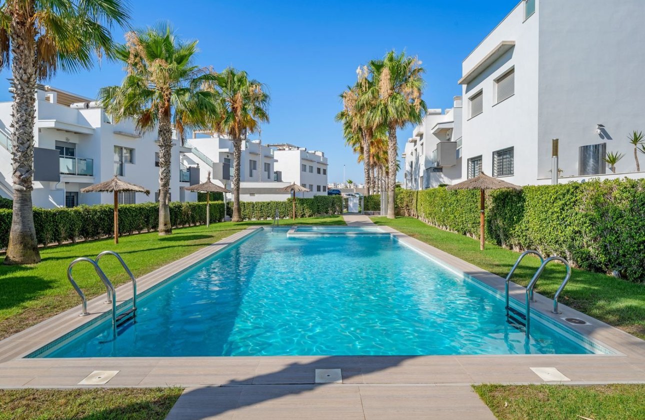 Herverkoop - Bungalow -
Punta Prima - Costa Blanca