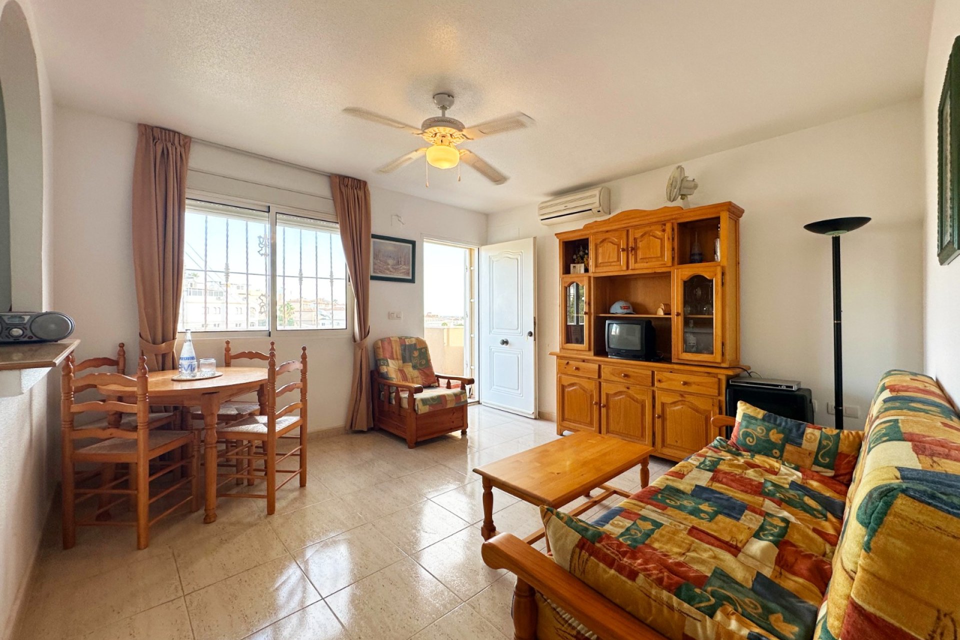 Herverkoop - Bungalow -
San Miguel de Salinas - Inland