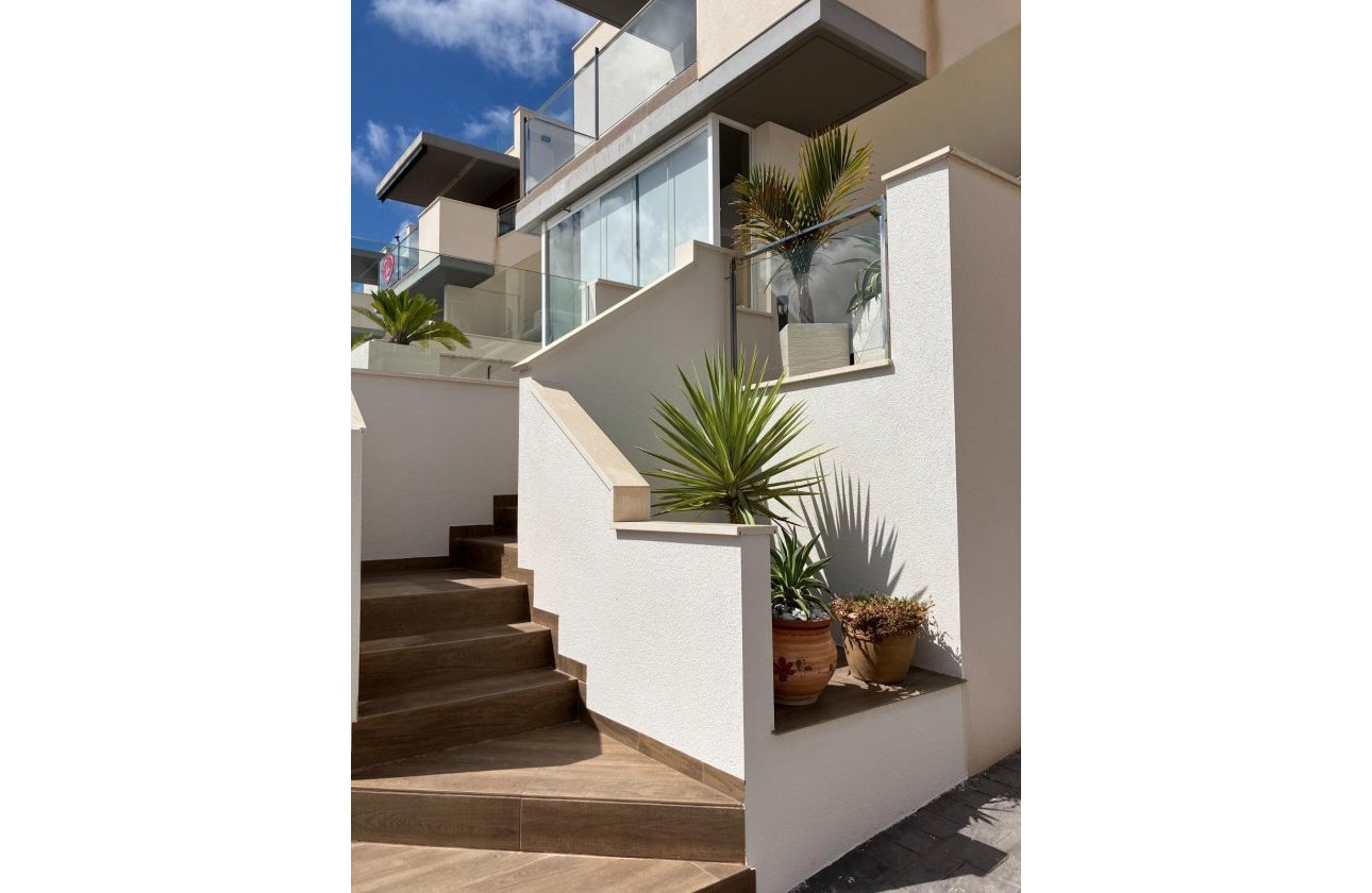 Herverkoop - Bungalow -
San Miguel de Salinas - Las Colinas