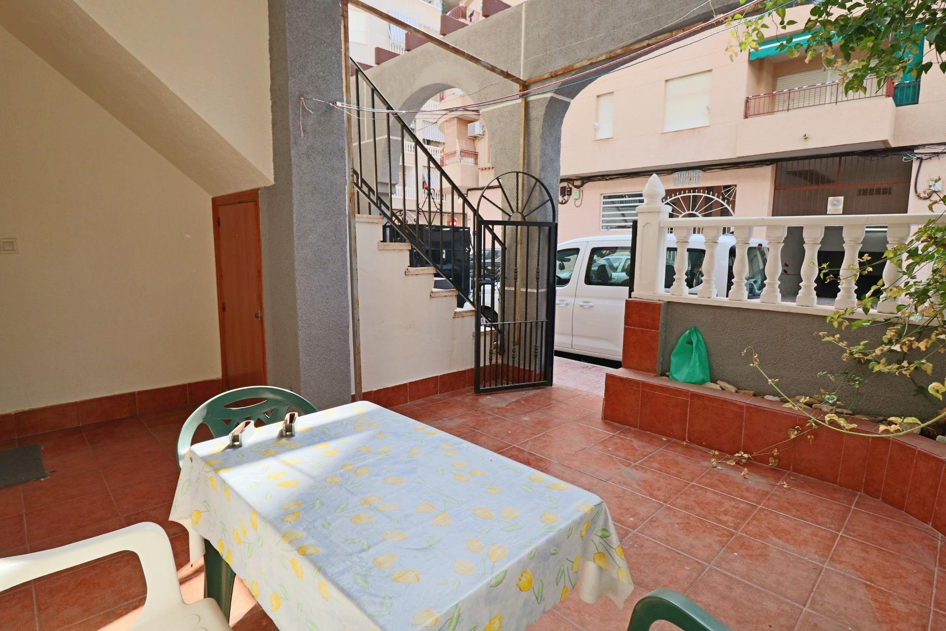 Herverkoop - Bungalow -
Torrevieja - Acequion