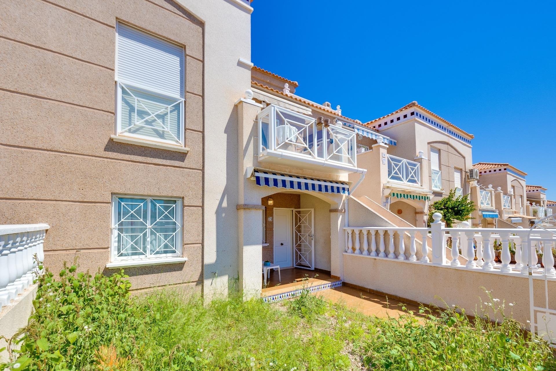 Herverkoop - Bungalow -
Torrevieja - Aguas Nuevas 1