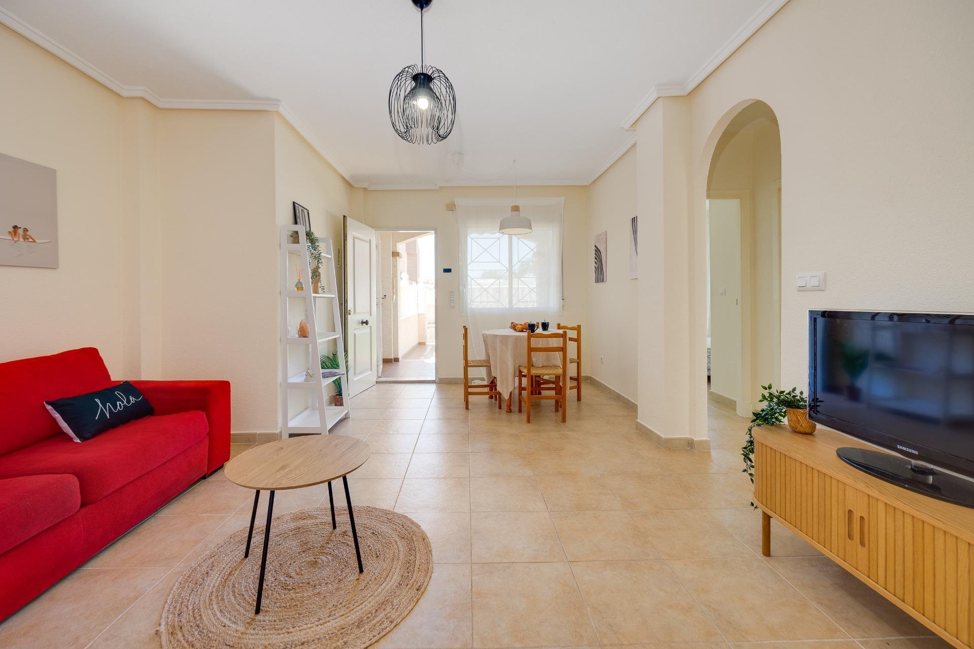 Herverkoop - Bungalow -
Torrevieja - Aguas Nuevas 1