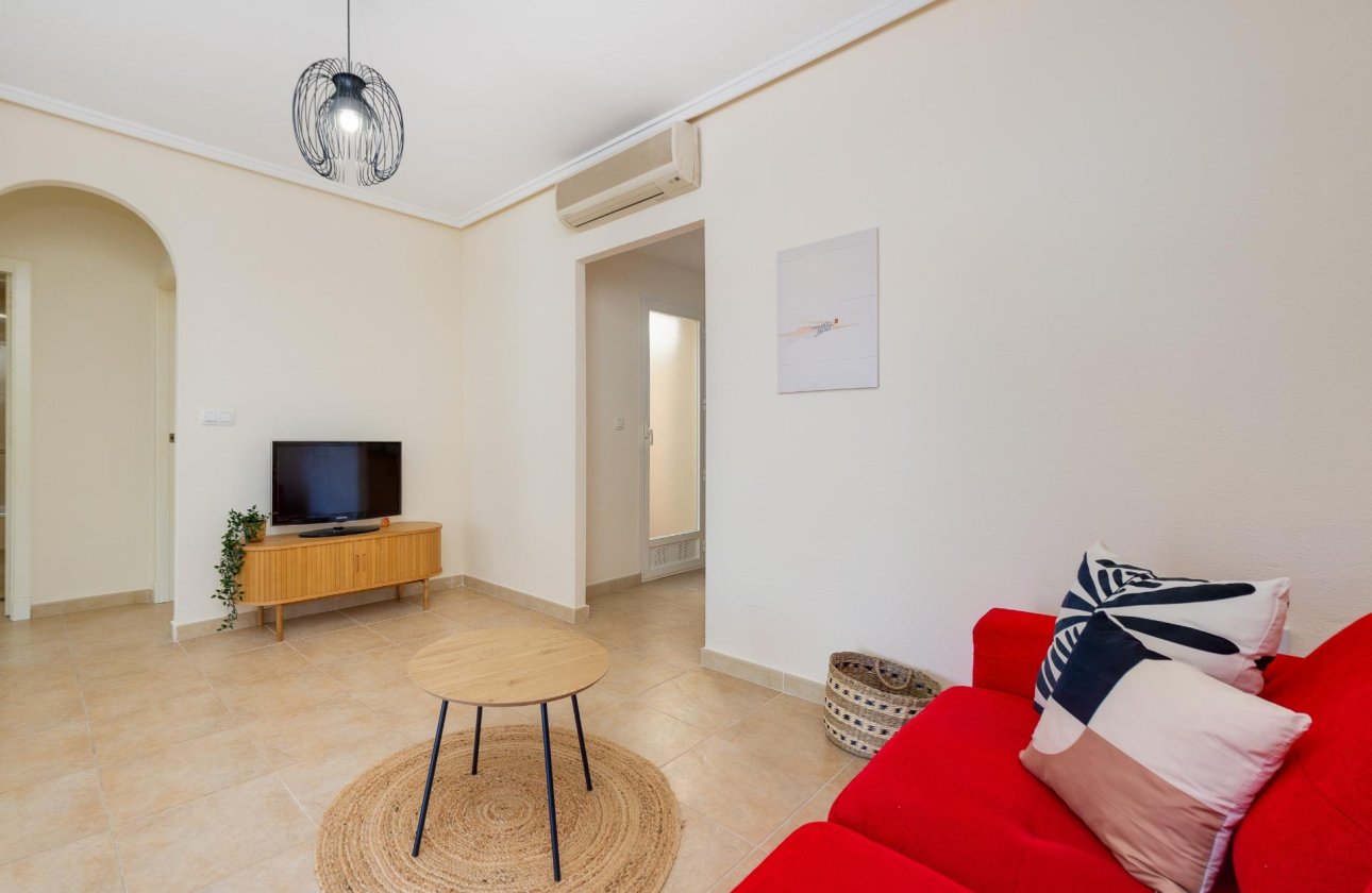 Herverkoop - Bungalow -
Torrevieja - Aguas Nuevas 1