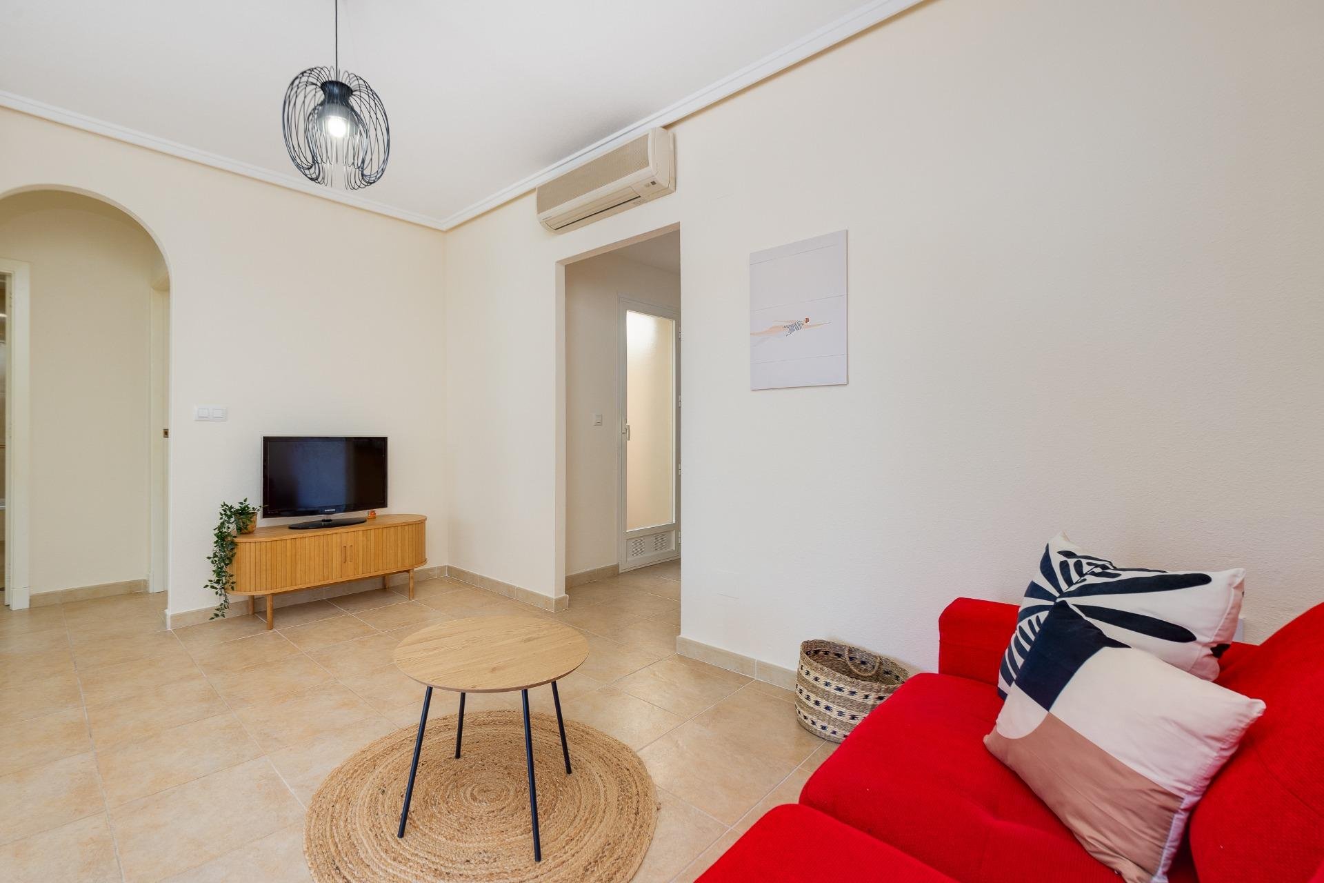 Herverkoop - Bungalow -
Torrevieja - Aguas Nuevas 1