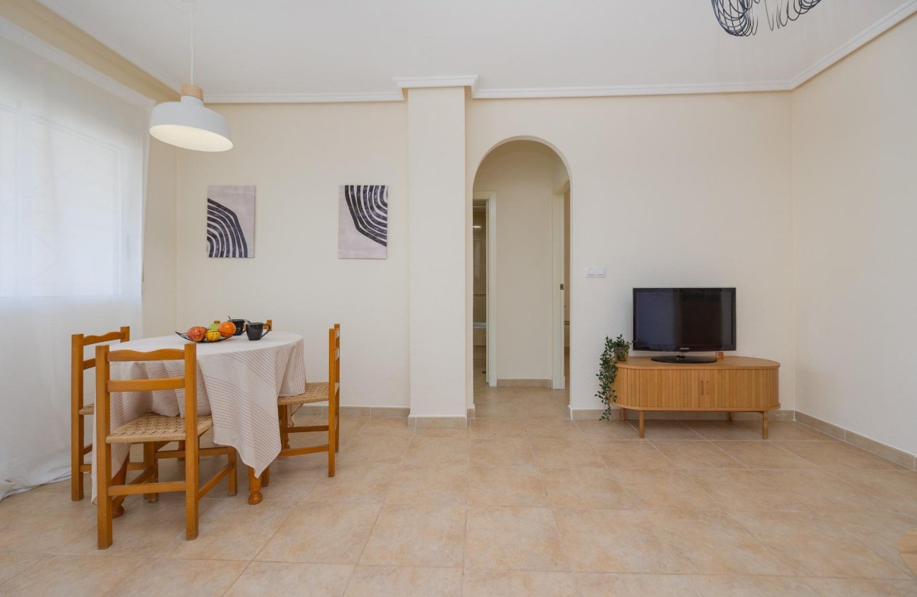 Herverkoop - Bungalow -
Torrevieja - Aguas Nuevas 1