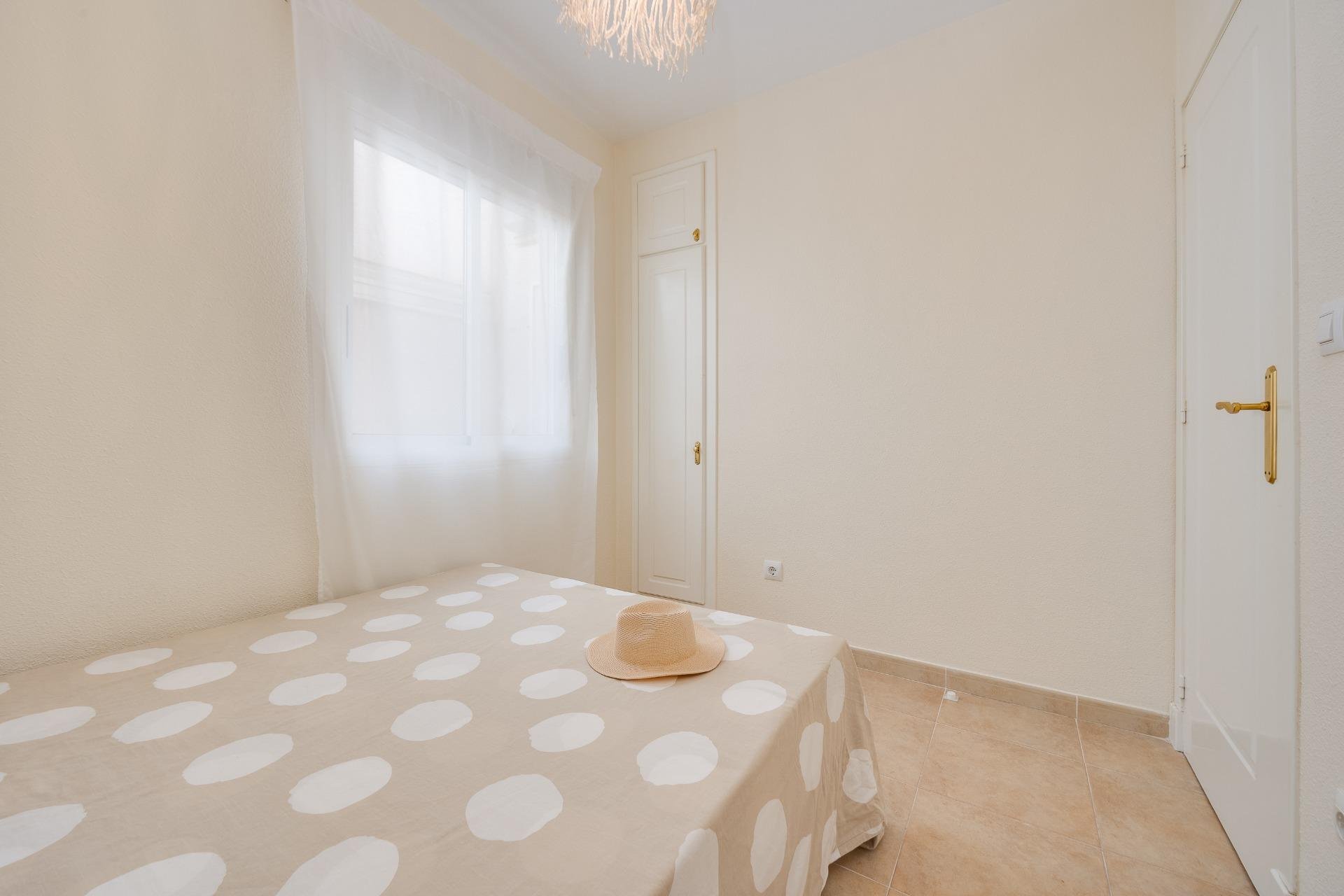 Herverkoop - Bungalow -
Torrevieja - Aguas Nuevas 1
