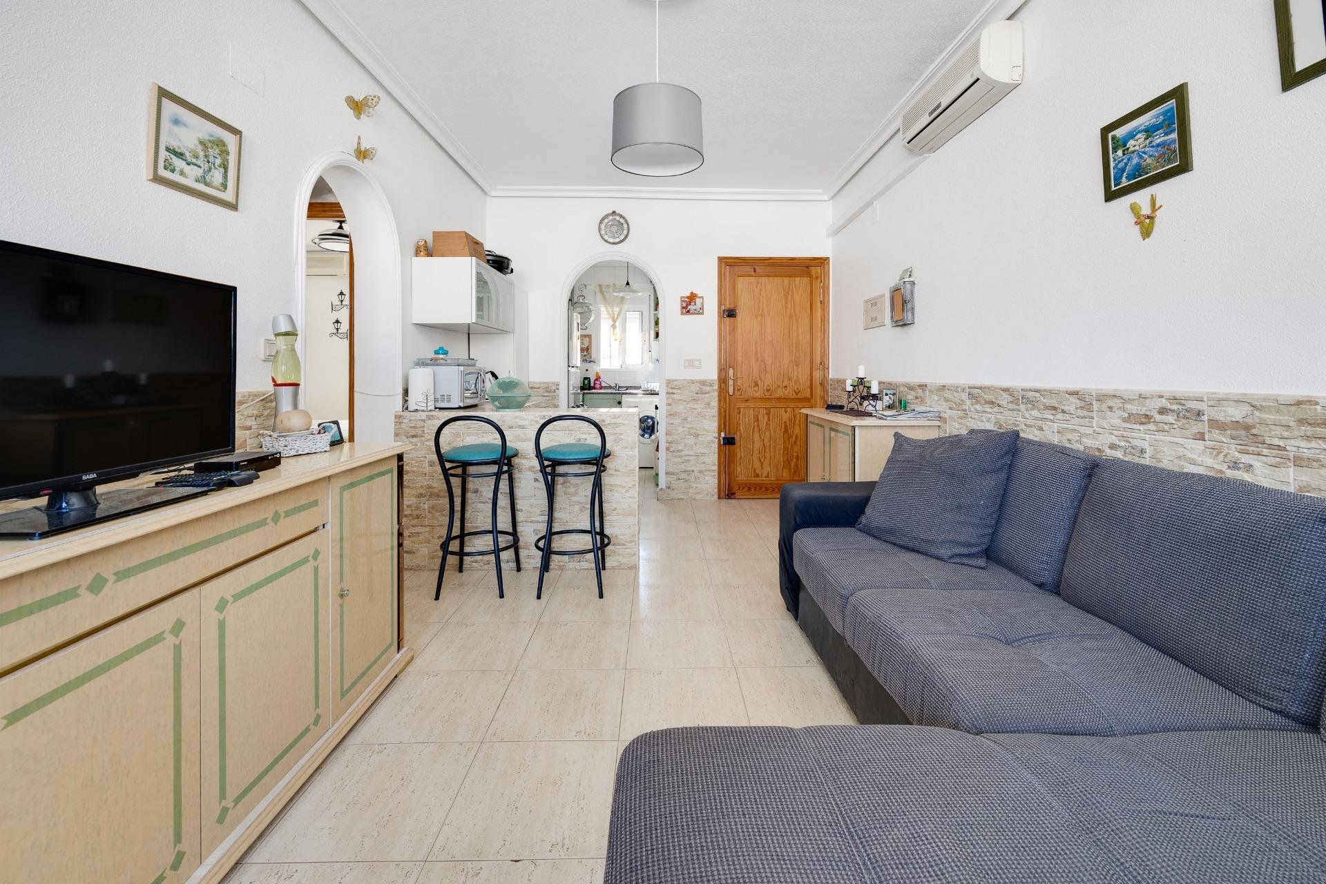 Herverkoop - Bungalow -
Torrevieja - Aguas Nuevas