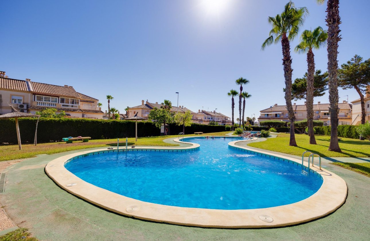 Herverkoop - Bungalow -
Torrevieja - Aguas Nuevas