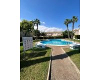 Herverkoop - Bungalow -
Torrevieja - Aguas Nuevas