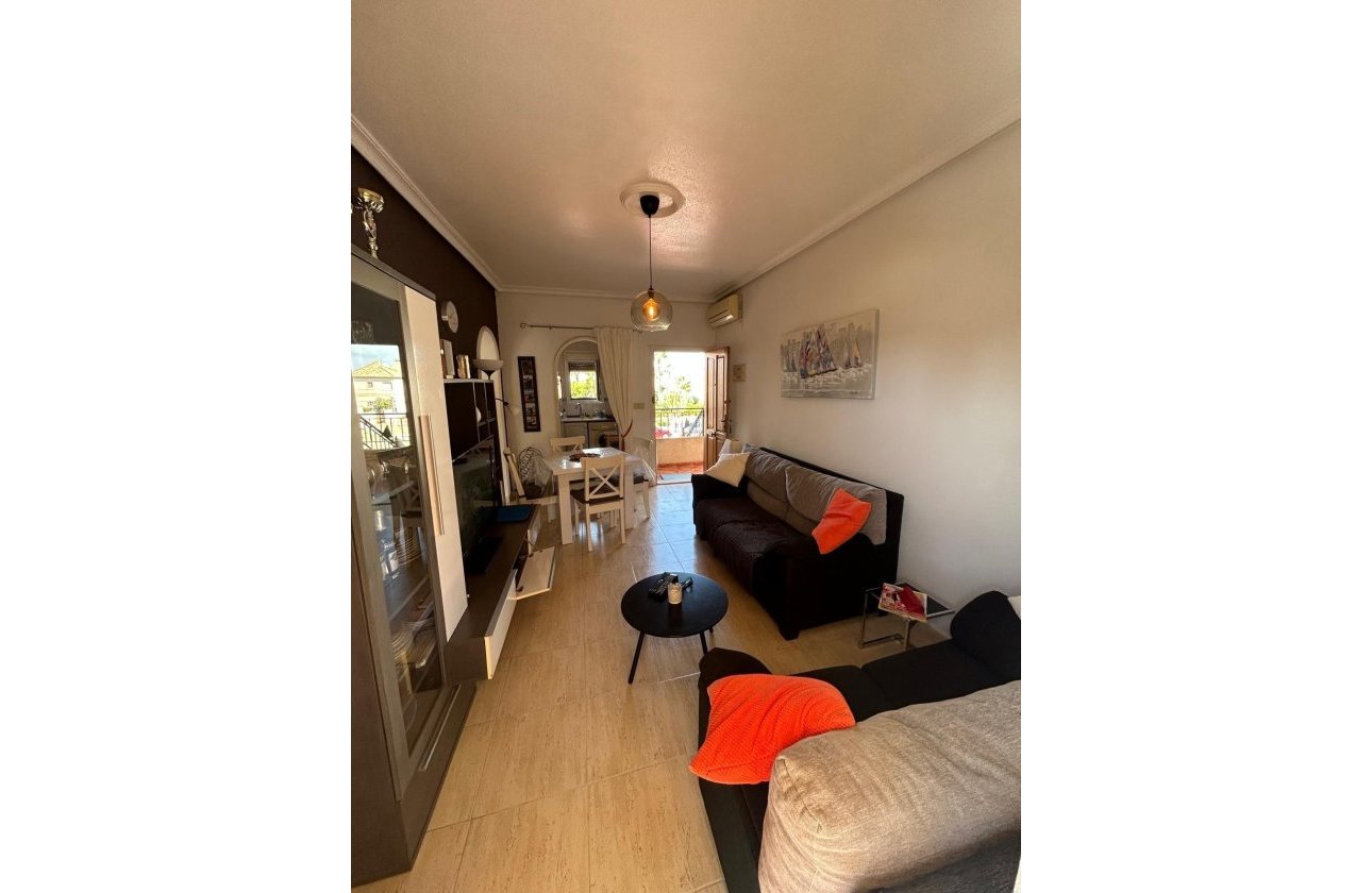 Herverkoop - Bungalow -
Torrevieja - Aguas Nuevas