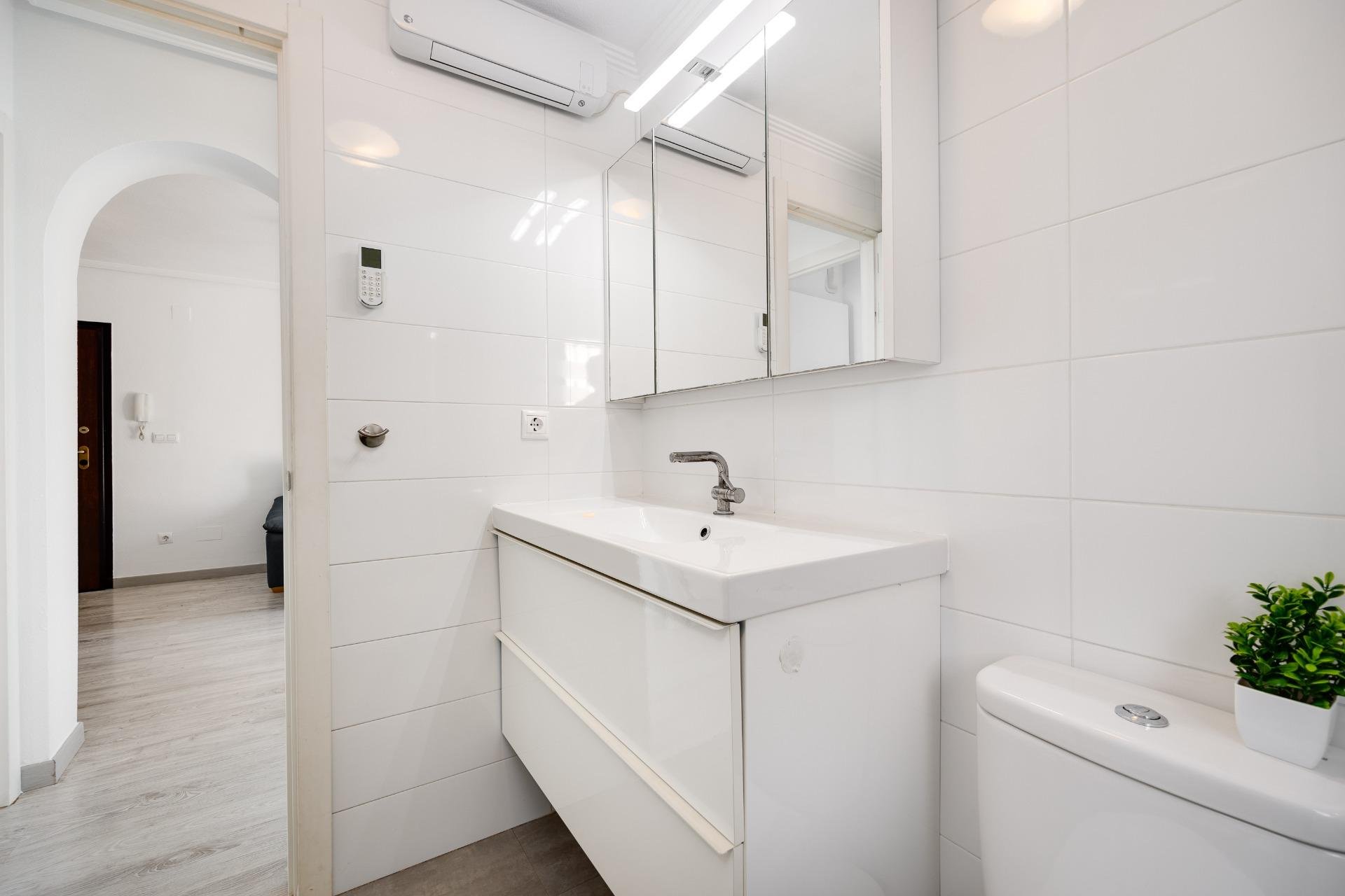 Herverkoop - Bungalow -
Torrevieja - Aguas Nuevas