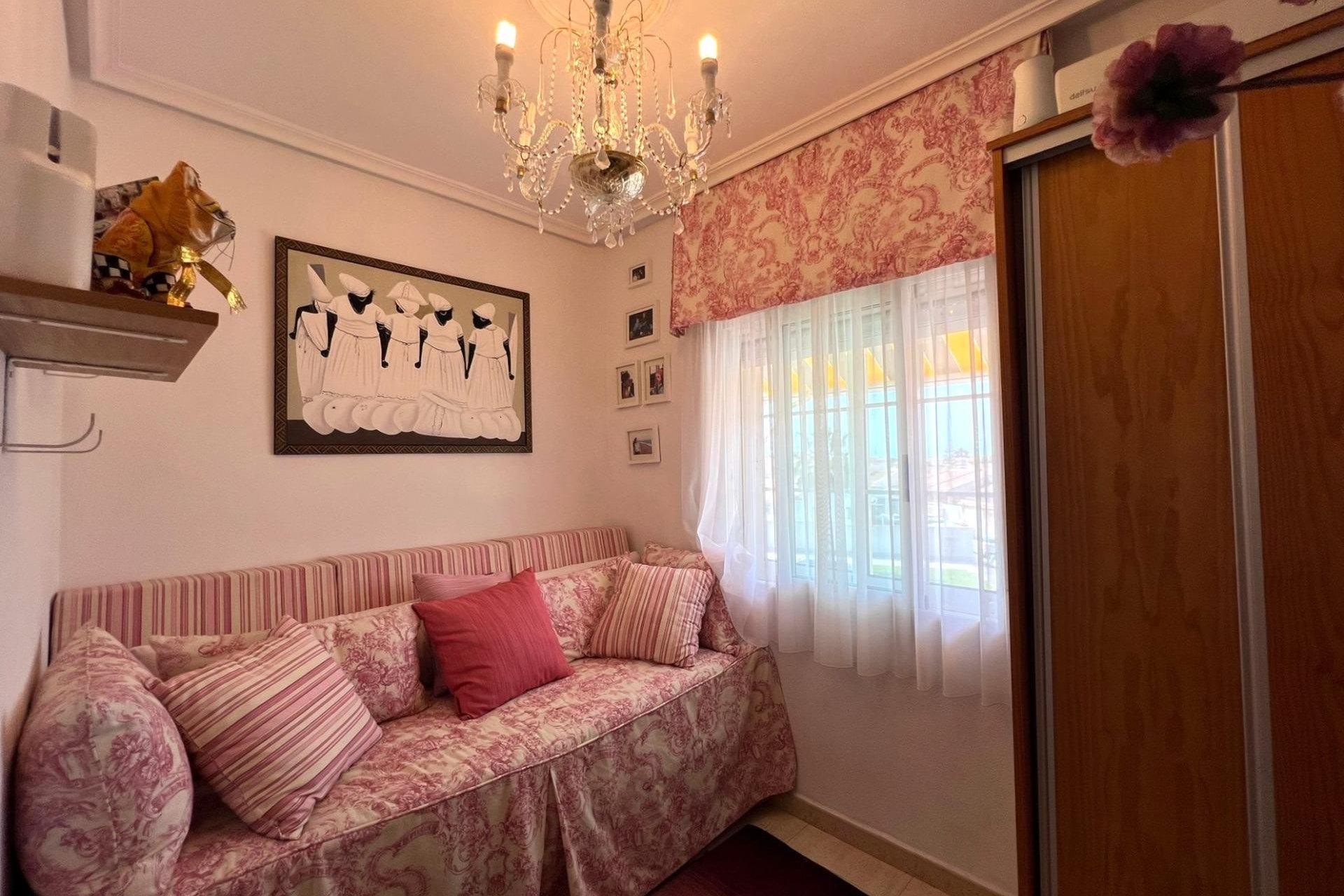 Herverkoop - Bungalow -
Torrevieja - Aguas Nuevas
