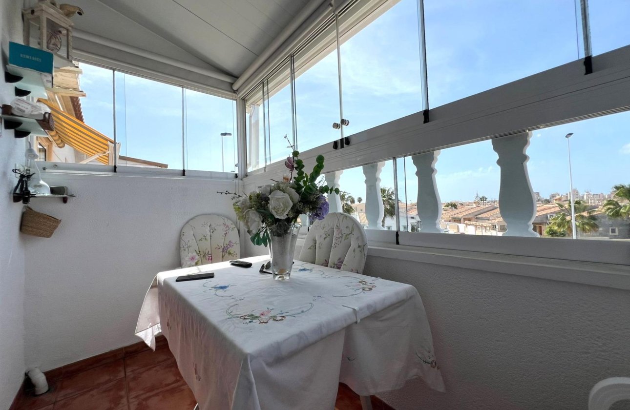 Herverkoop - Bungalow -
Torrevieja - Aguas Nuevas
