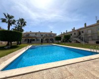 Herverkoop - Bungalow -
Torrevieja - Aguas Nuevas