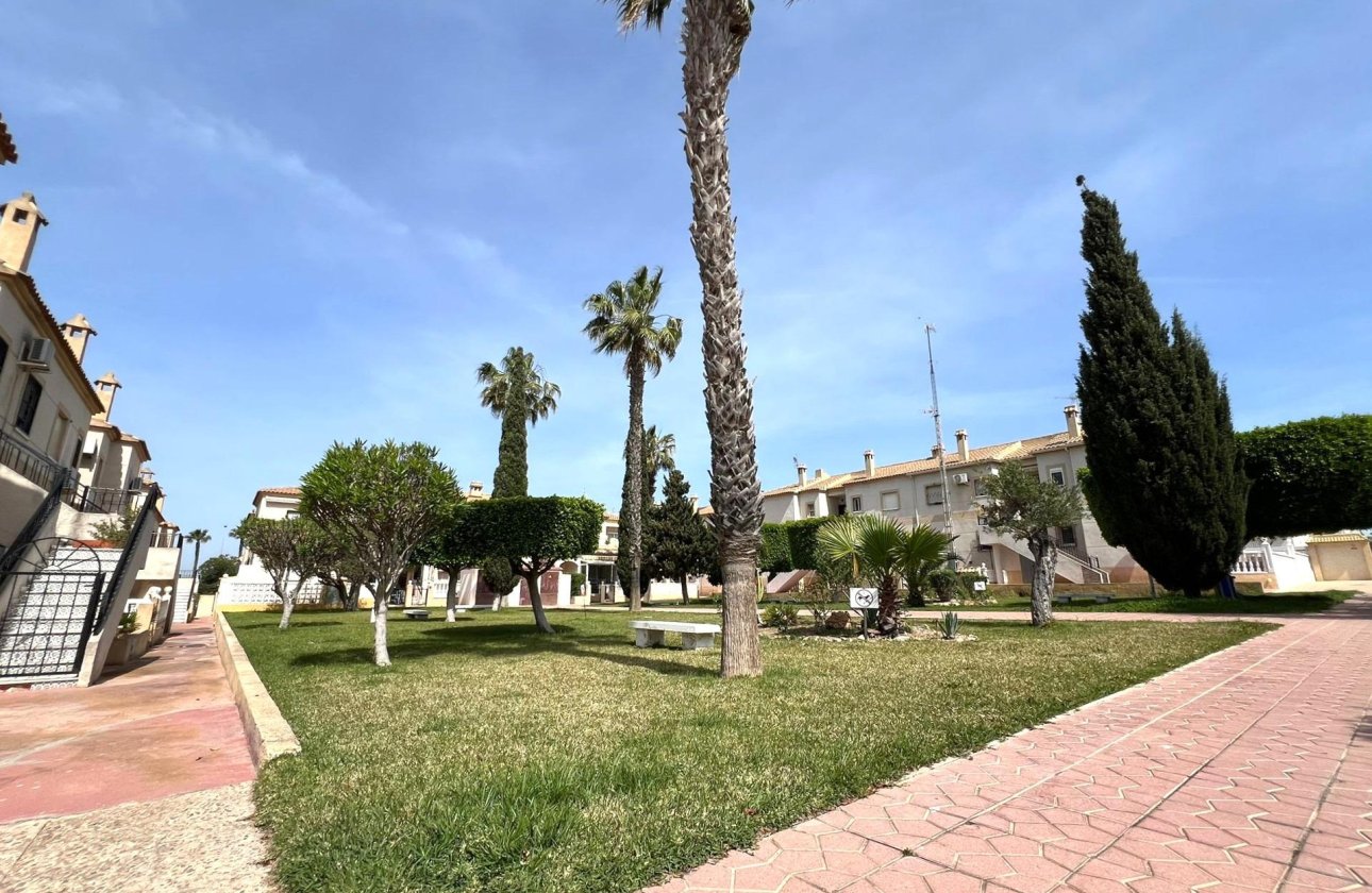 Herverkoop - Bungalow -
Torrevieja - Aguas Nuevas