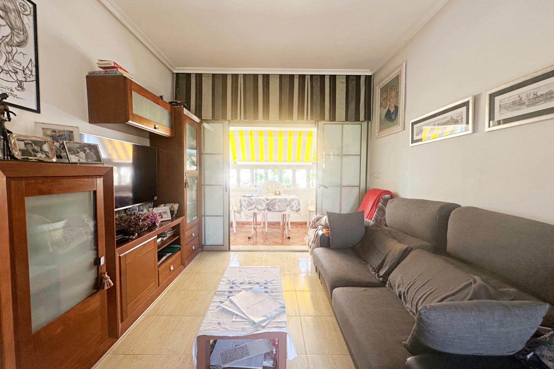 Herverkoop - Bungalow -
Torrevieja - Aguas Nuevas