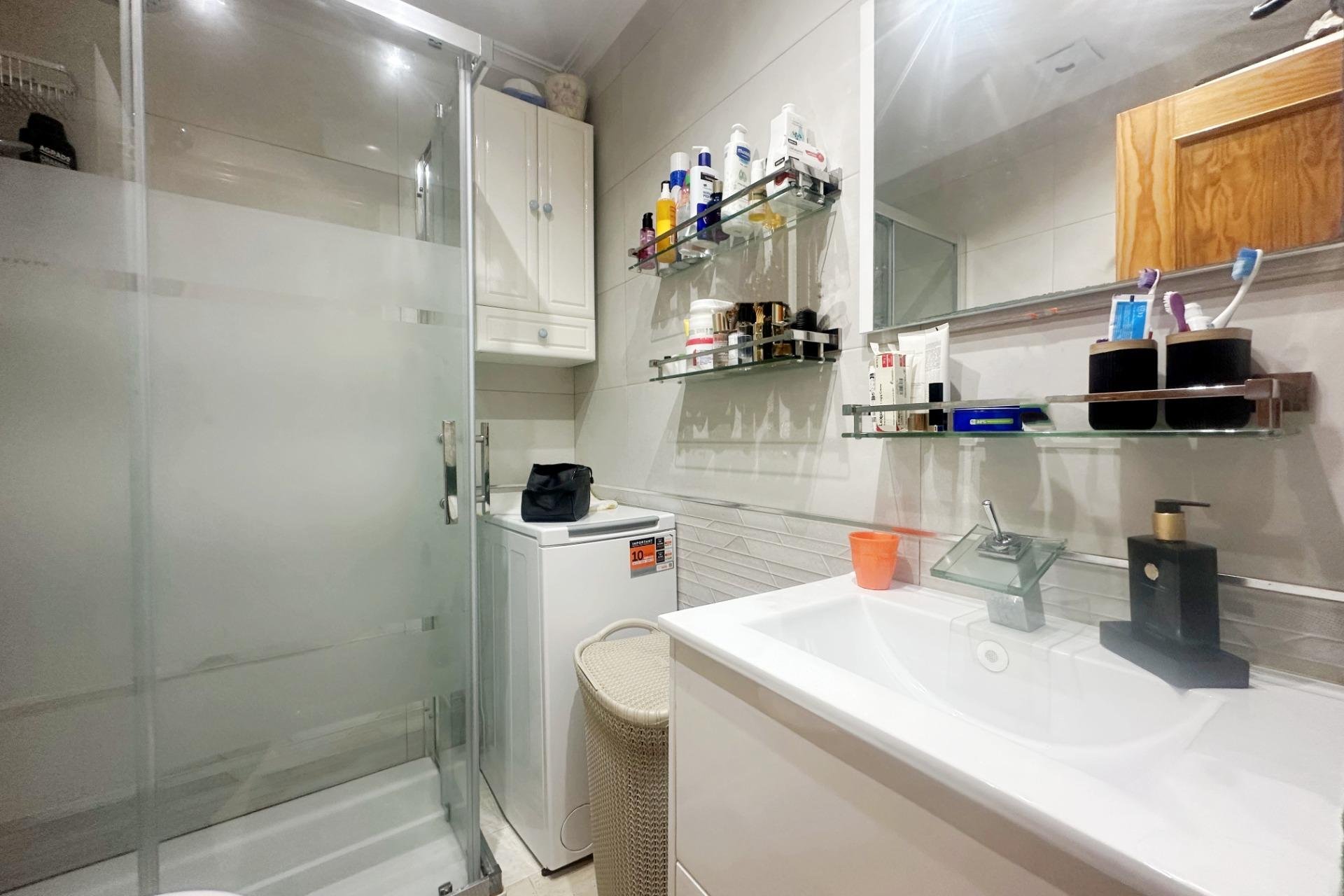 Herverkoop - Bungalow -
Torrevieja - Aguas Nuevas