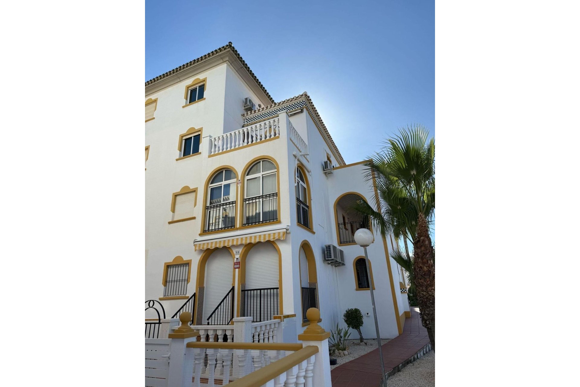 Herverkoop - Bungalow -
Torrevieja - Cañada Del Molino