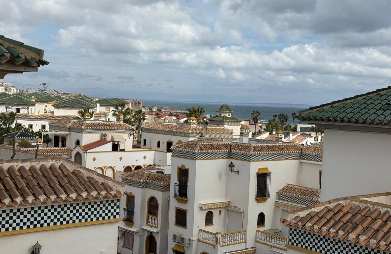 Herverkoop - Bungalow -
Torrevieja - Cañada Del Molino