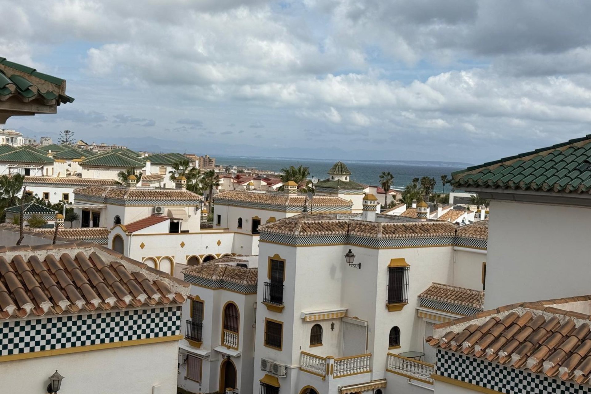 Herverkoop - Bungalow -
Torrevieja - Cañada Del Molino