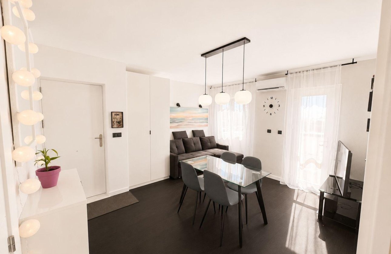 Herverkoop - Bungalow -
Torrevieja - Carrefour